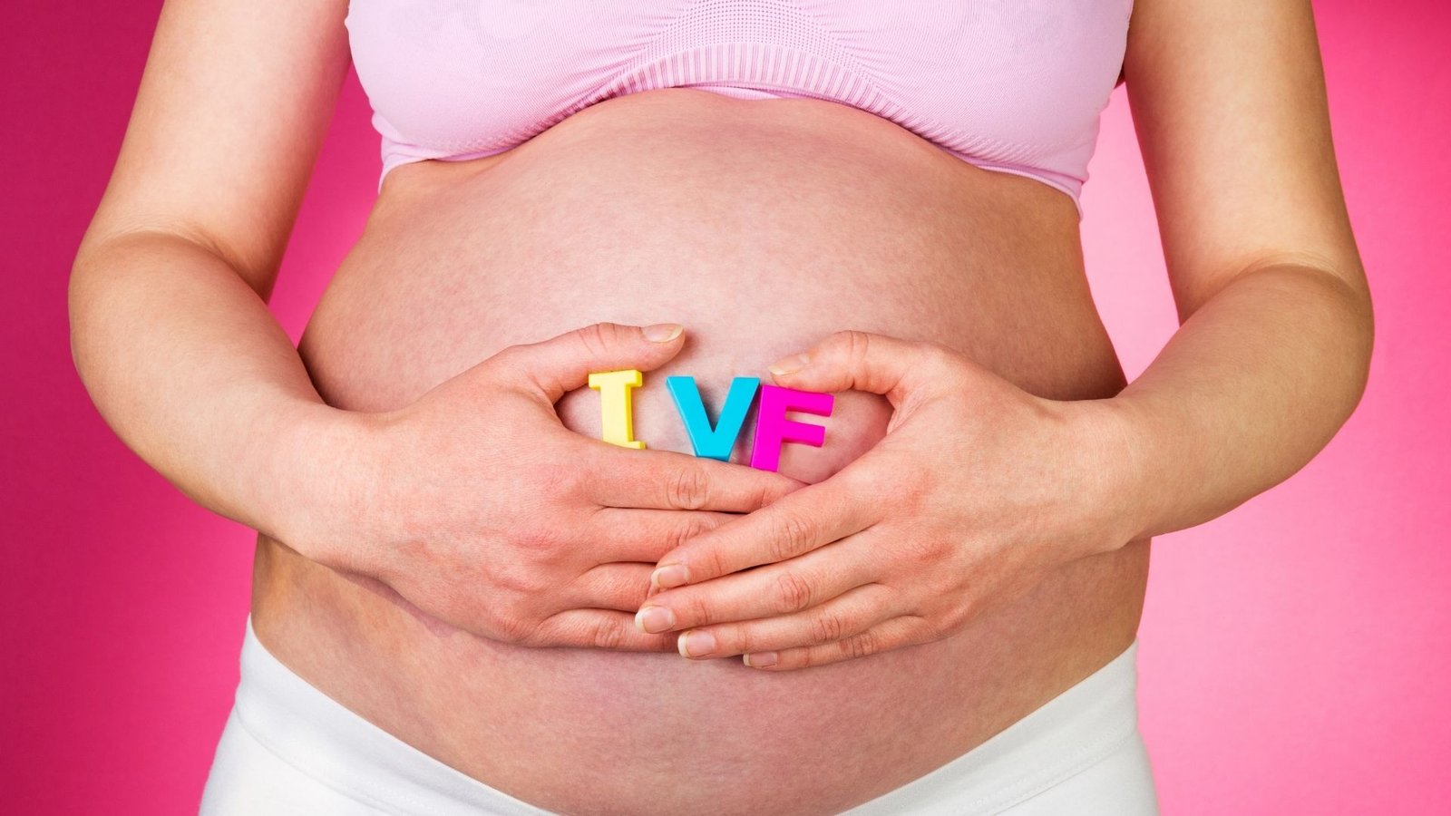 Tüp bebek tedavisinde çift yumurta gelişiminin başarı oranlarına etkisini merak mı ediyorsunuz? Yumurta sayısı, yumurta kalitesi ve embriyo gelişiminin gebelik şansı üzerindeki rolünü öğrenin.